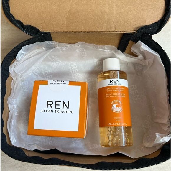 Limited Edition Ren all is bright clean skin care brand new in zip makeup case - Picture 2 of 7